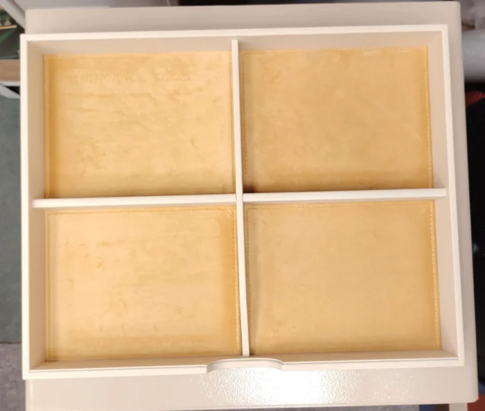 4-compartment gold velvet drawer – Champagne Beige jewellery safe drawer design | Jewelry safe Dubai