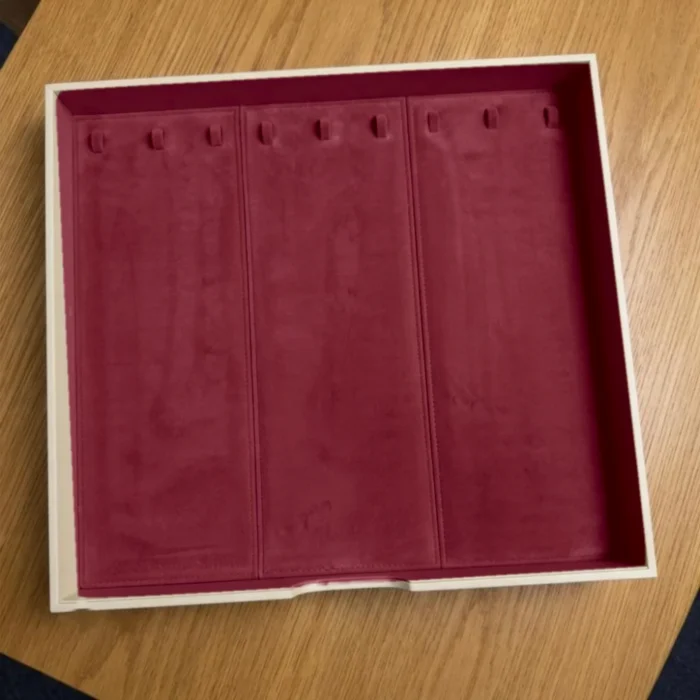 Ivory & Burgundy Jewellery Safe – Long necklace hanging tray – 3 panels Drawer Design Long necklace hanging tray – 3 panels in burgundy velvet – Ivory & Burgundy jewellery safe drawer design | Jewelry safe Abu Dhabi & Dubai