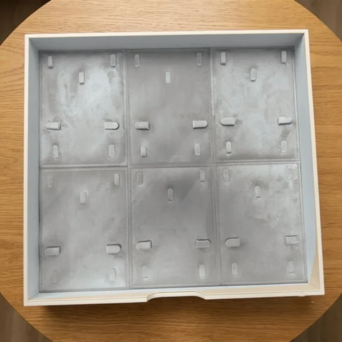 Silver Grey Jewellery Safe – Jewellery set display tray – 6 sets Drawer Design صينية عرض أطقم المجوهرات – 6 أطقم بمخمل رمادي – تصميم درج لخزنة المجوهرات إصدار الرمادي الفضي | خزنة مجوهرات أبوظبي ودبي